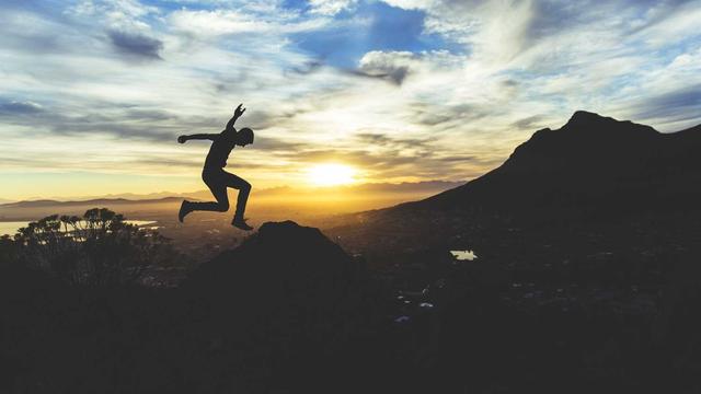 Desenvolvimento de softwares em Trindade
